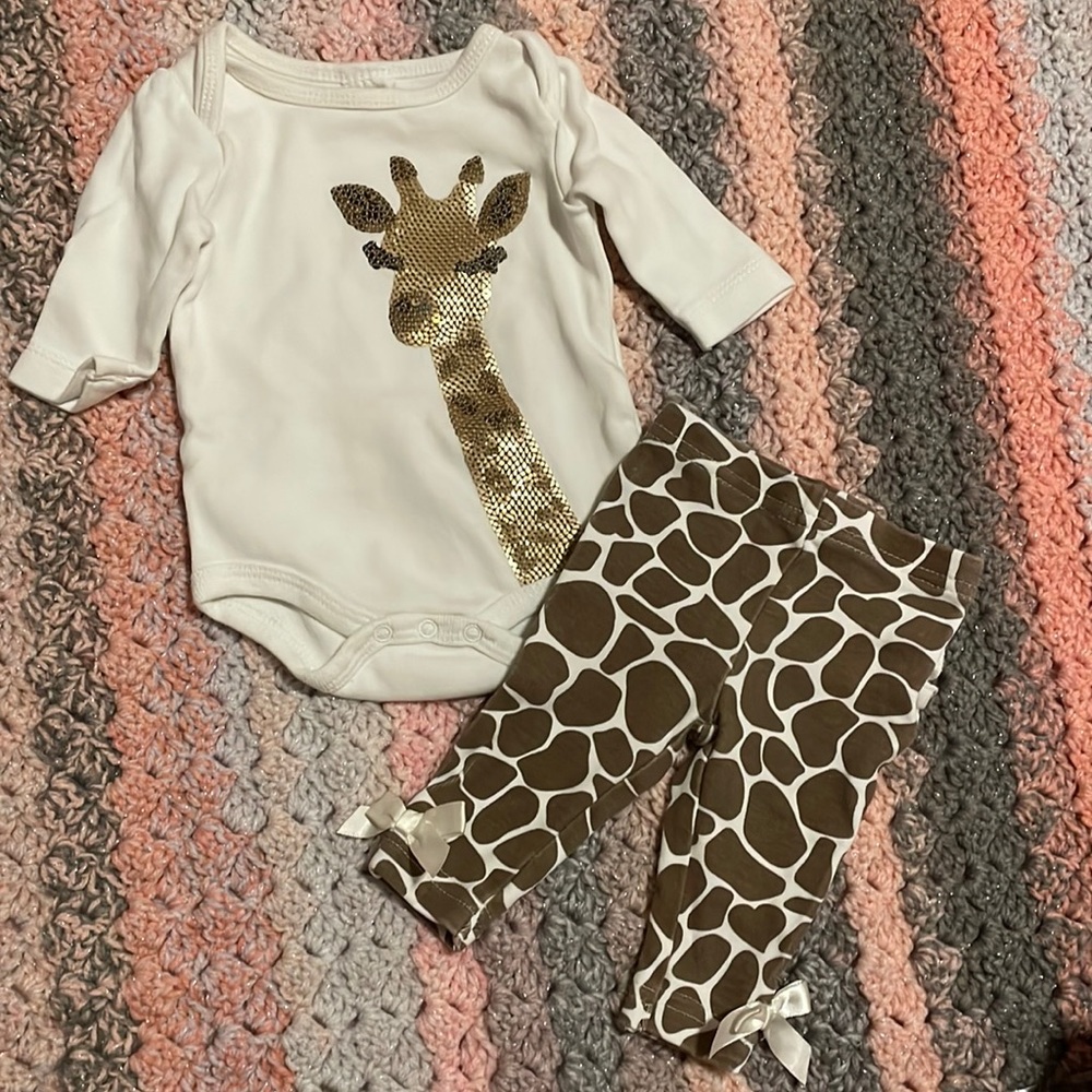 Giraffe Matching Set